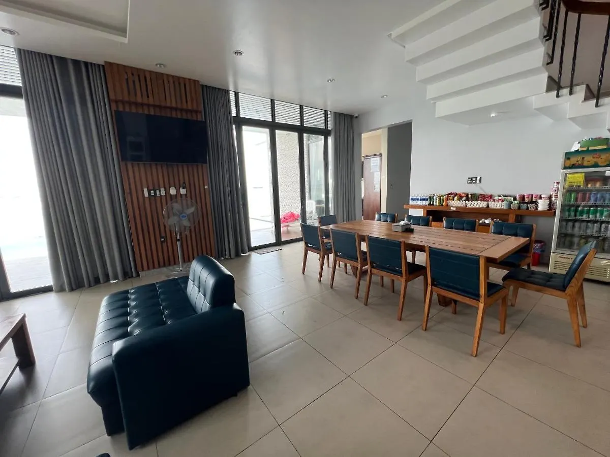 Nancy Tran Grand Strip Vung Tau Villa 7 0*,